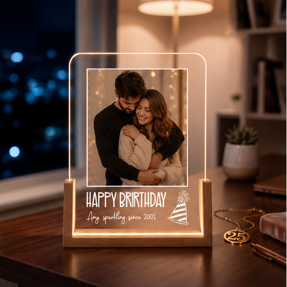 Luminária em Acrílico com Foto e Frase – Edição Casal