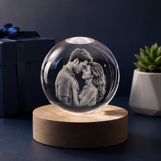 Luminária Esfera em Cristal com Base de LED – Edição Casal